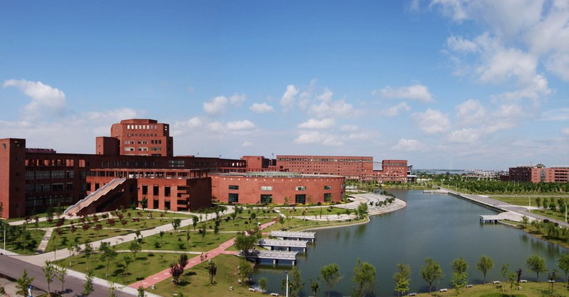 江西師范大學旭潔洗地機客戶案例-<a href=http://www.hzhdbym.com target=_blank class=infotextkey>洗地機生產廠</a>家